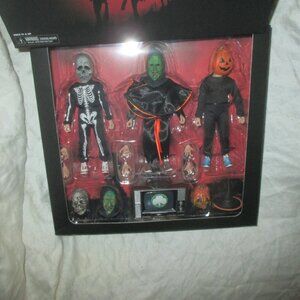 NECA Halloween III 3 Season Of The Witch 3 Figure Pack NEW SILVER SHAMROCK